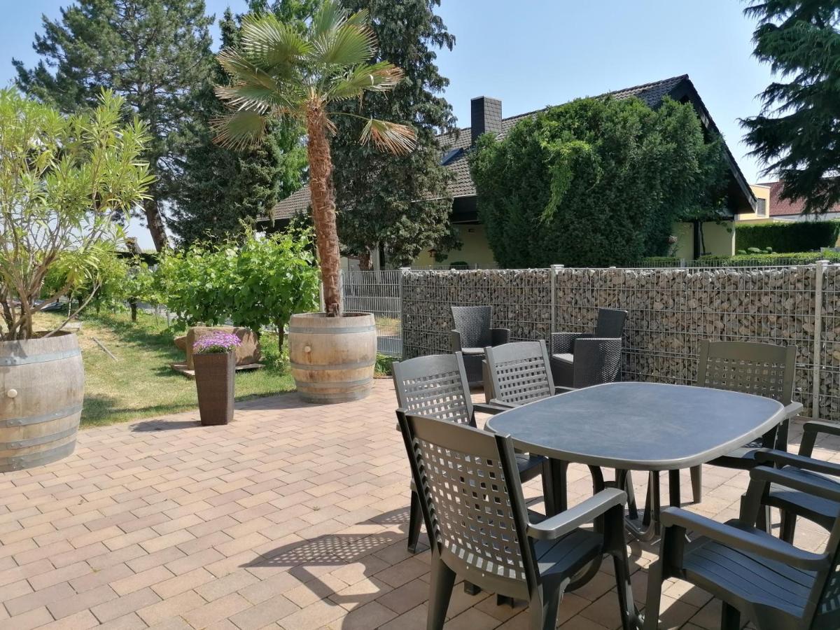 Ferienwohnung Weingut Brutscher Roschbach Luaran gambar